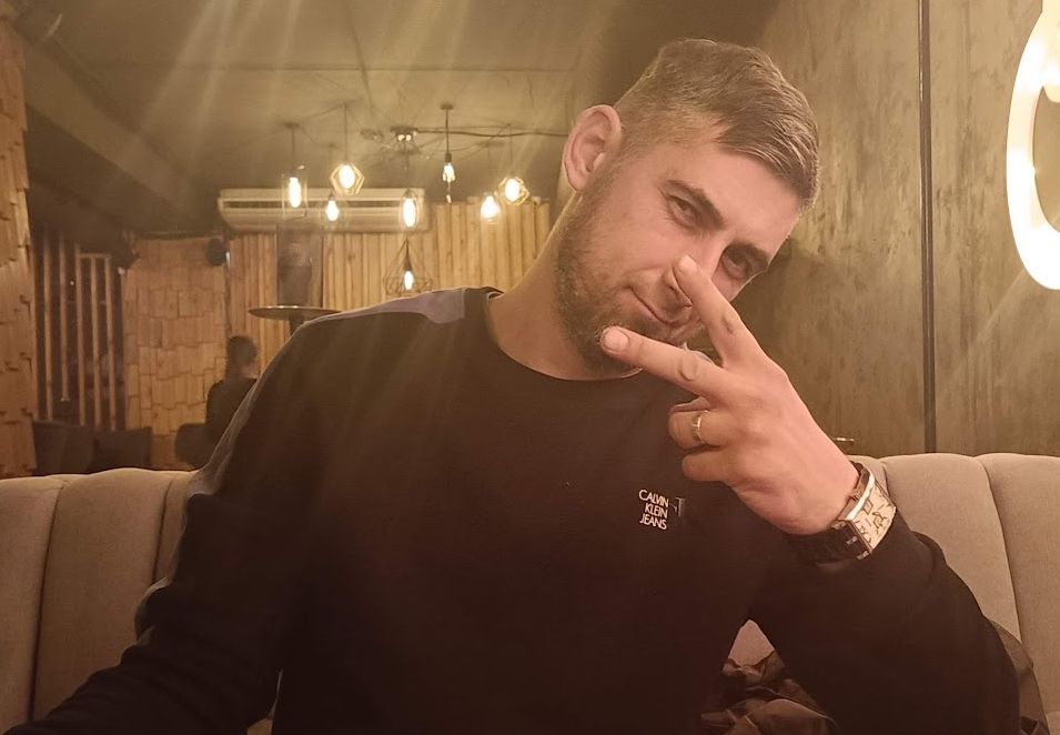 Михаил - специалист по химчистке