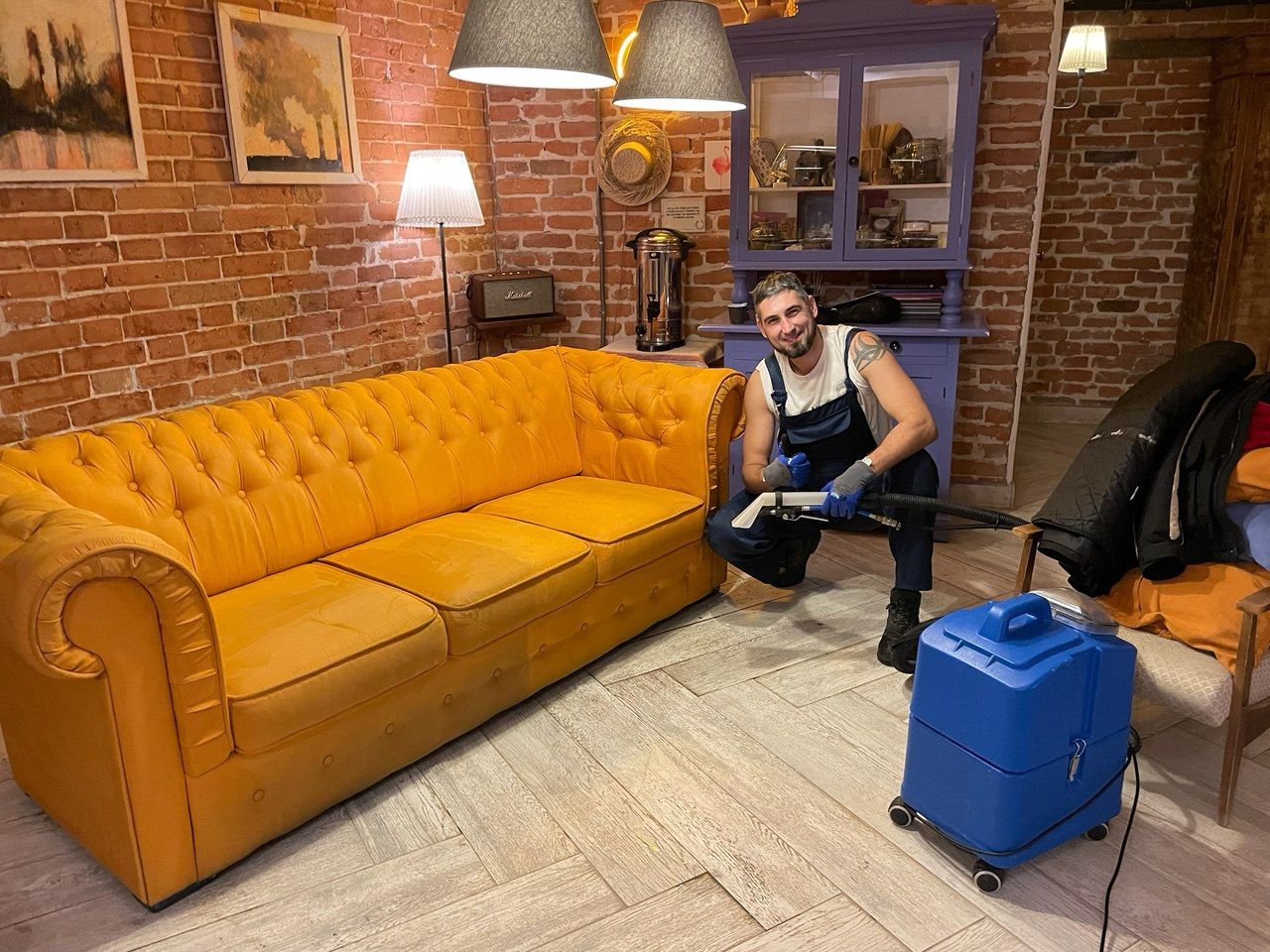 Профессиональная химчистка мебели